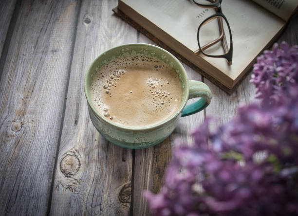 istock lila blossoms and fresh coffee 1497934324