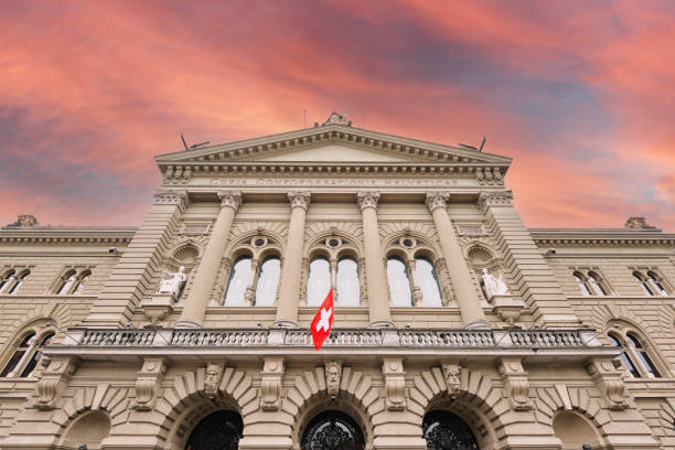 federal palace in bern, switzerland - berne swiss culture parliament building switzerland imagens e fotografias de stock