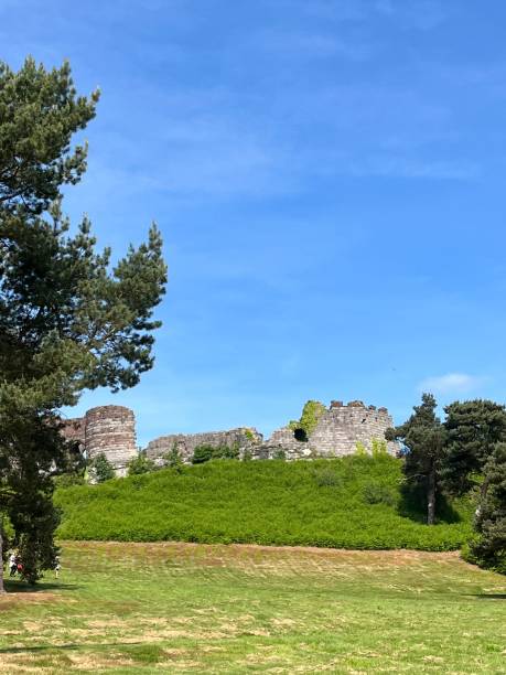 istock English History Castle Ruins 1497950188