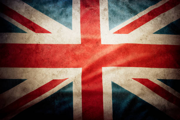grunge british flag - english flag british flag flag grunge imagens e fotografias de stock