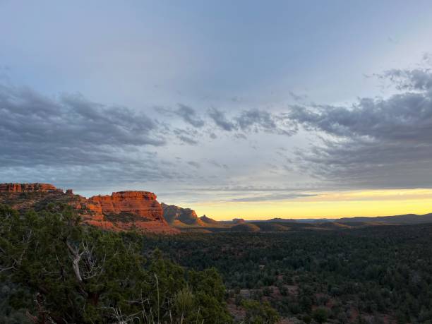 istock Sedona Arizona Sunset 1497972571