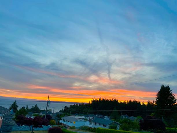 istock amazing ocean sunset on BC, sunshine coast 1498058382