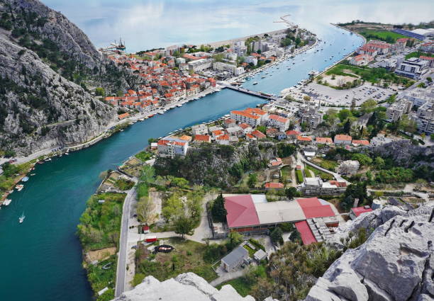 istock Townscape of Omis in Croatia 1498079284