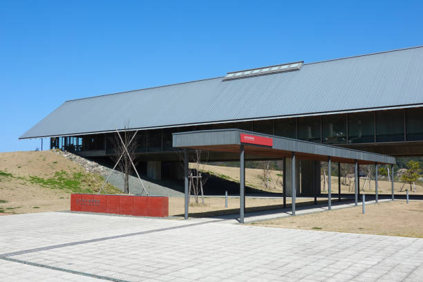Fukui Prefectural Vein Museum at Jomon Roman Park (Wakasa Town, Fukui Prefecture) On a sunny day in March 2023, near Lake Suigetsu in Torihama, Wakasa-cho, Mikatakaminaka-gun, Fukui Prefecture, Fukui Prefectural Vein Museum at Jomon Roman Park 考古学 stock pictures, royalty-free photos & images