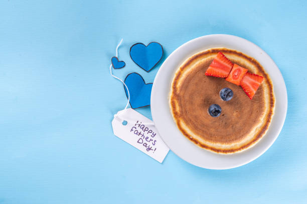 istock Father's day breakfast pancakes 1498161144