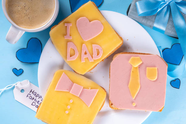 istock Father's day breakfast sandwiches 1498161186