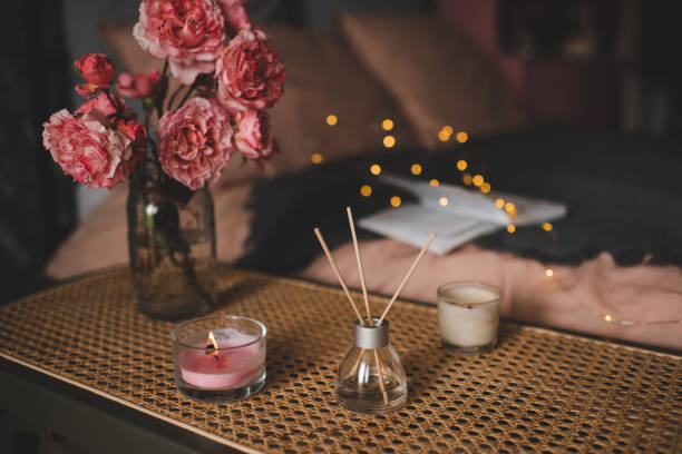 istock Cozy home decoration with flowers 1498205975