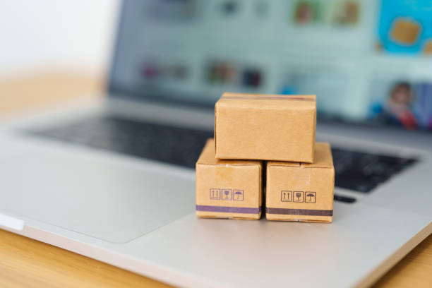istock Boxes on laptop computer. online shopping, Marketplace platform website, technology, ecommerce, shipping delivery, logistics and online payment concepts 1498296980