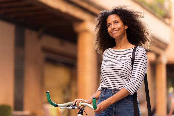istock Empowered and Eco-Conscious: A Latin Woman's Urban Commute 1498336767