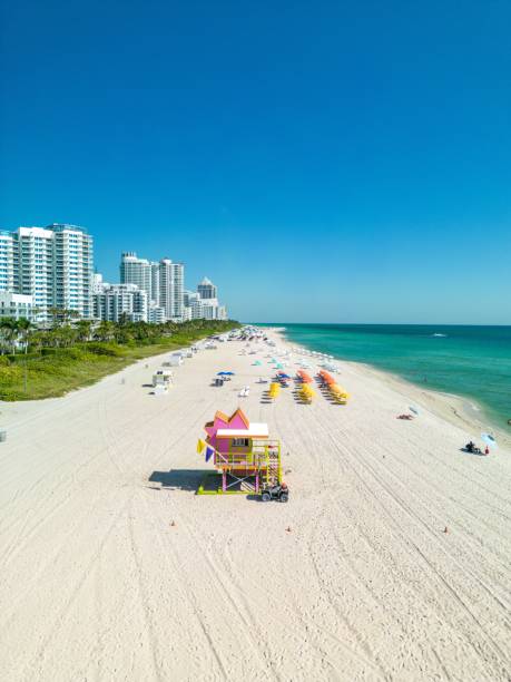 Iconic Life Saver House of the beach of South Beach, Miami Beach FL An iconic, life-saving house situated on the beachfront of South Beach, Miami Beach, Florida miami parachuting stock pictures, royalty-free photos & images