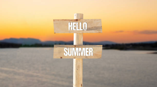 istock Hello summer symbo at the sunset 1498403970