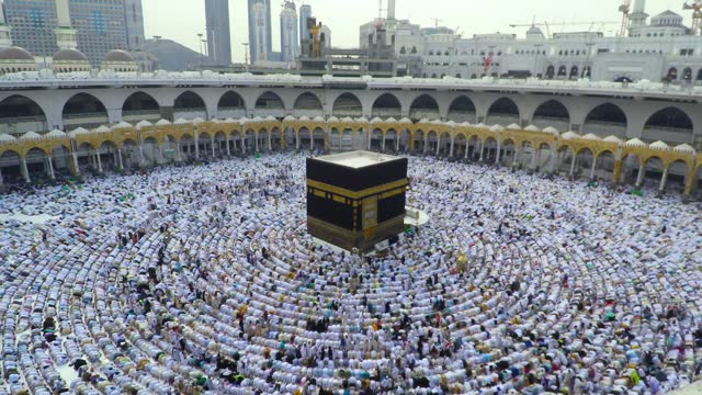 Pray at Kaaba 4k