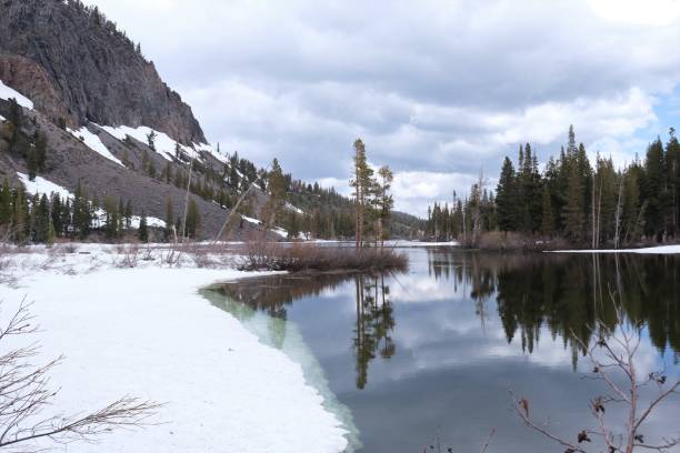 istock Twin Lakes in Mammoth California 1498520482