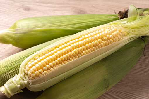 Tasty corn that can be eaten raw