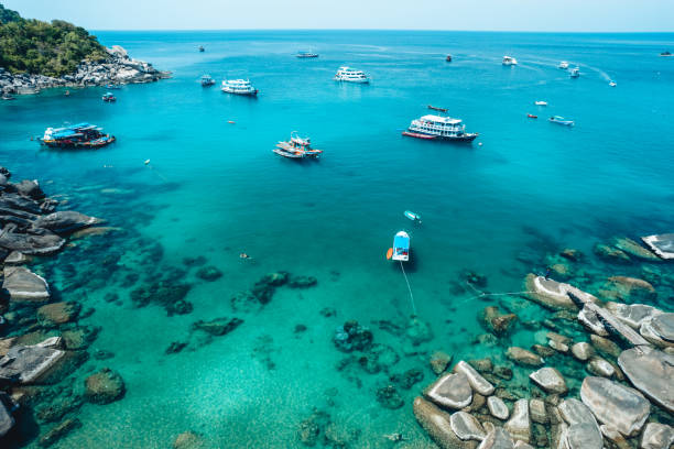 istock Bay and boat trips at Koh Tao 1498597248