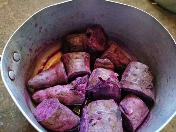 istock Purple sweet potato stew 1498604839