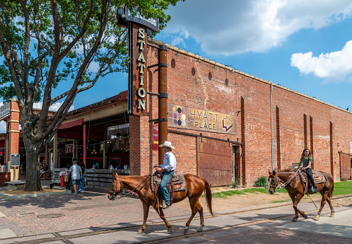 Fort Worth, Texas, USA. 31 May 2023. Man on horse back, in a cowboy hat, in Fort Worth, Texas