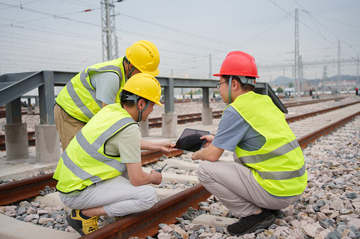 Railway workers are exchanging work