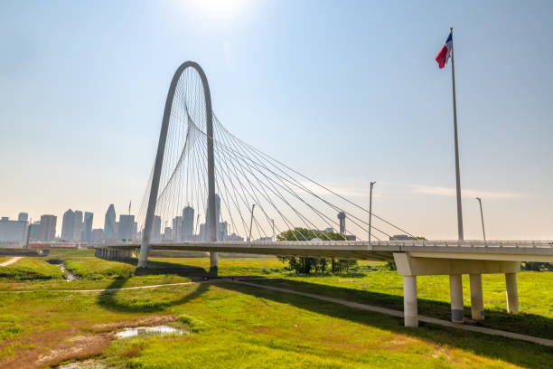 istock Sun shines over Margaret Hunt Hill Bridge in Dallas 1498705254