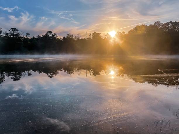 istock Misty morning sunrise 1498723890