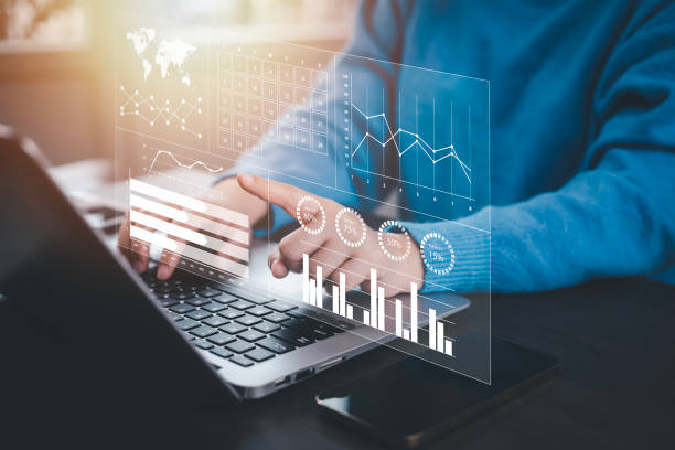 istock Working on laptops with Planning analysis and Project management online, Business people working laptops with the Project manager, software development or project management, boards on screen. Process 1498726533