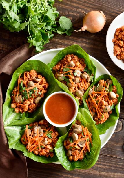 istock Asian minced meat lettuce wraps 1498750342
