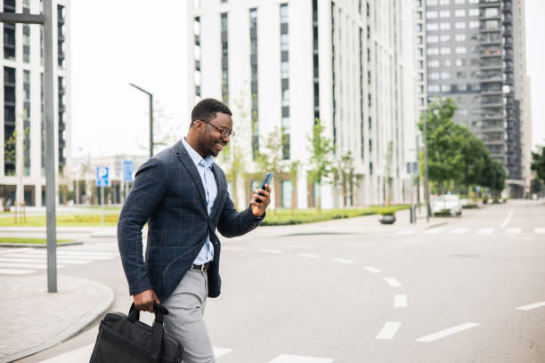 istock Businessman on a business trip 1498791611