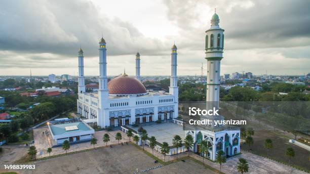 Beautiful Mosque At Pontianak West Kalimantan Indonesia Stock Photo - Download Image Now