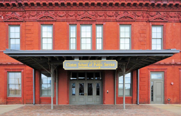 Clinton School of Public Service - University of Arkansas, Little Rock, Arkansas Little Rock, Arkansas: Clinton School of Public Service headquarters - presidential school part of the University of Arkansas, offers a Master of Public Service degree, part of the Clinton Presidential Center campus, housed in a late 19th century railroad station - East 3rd Street / President Clinton Avenue. the clinton foundation stock pictures, royalty-free photos & images