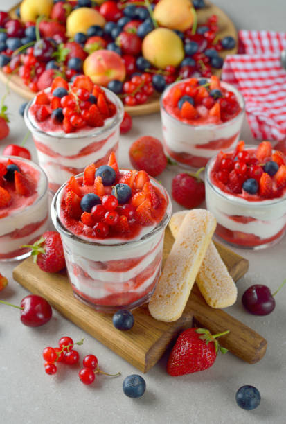 istock Strawberry tiramisu in a glass 1498878145