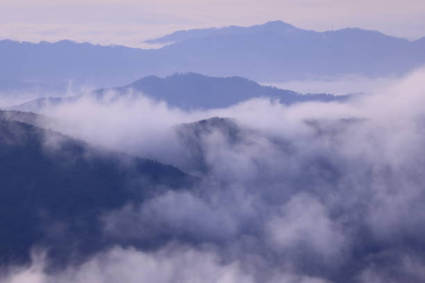 istock Sea of clouds scenery at dawn 1498895083