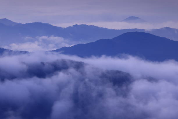istock Sea of clouds scenery at dawn 1498895098
