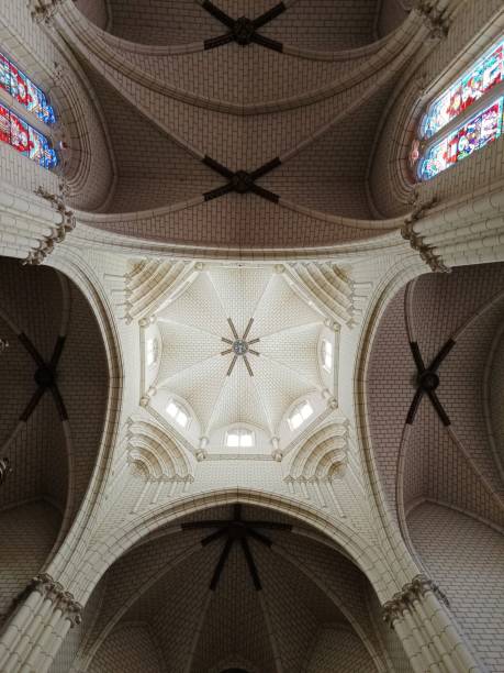 a nave decorada da igreja de santa cruz (parroquia de santa cruz) - parroquia de santa cruz - fotografias e filmes do acervo