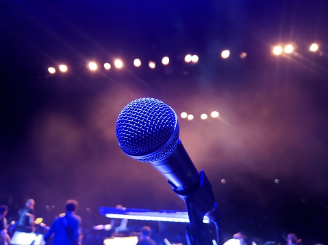 Music microphone with concert background
