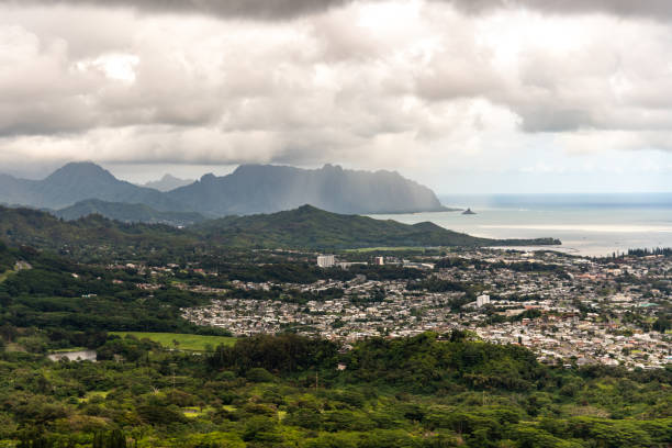 istock Stunning Hawaiian landscape on Oahu, Honolulu during spring time. 1498982284