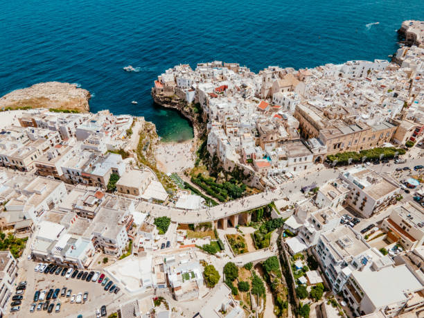 istock Small town in South Italy - Polignano a Mare 1498986179