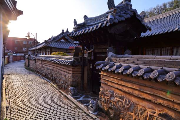 istock Jeonju Hanok Village sunset 1498992075