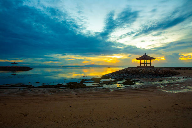 istock Indonesian Pavilion during sunrise 1499025741