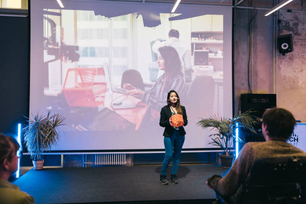istock Indian businesswoman making a presentation at tech conference. 1499038817