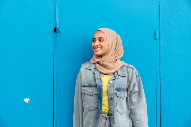 istock Self confident woman looking away. 1499113898