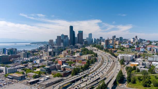 istock Seattle, Washington skyline on a sunny day 1499178048