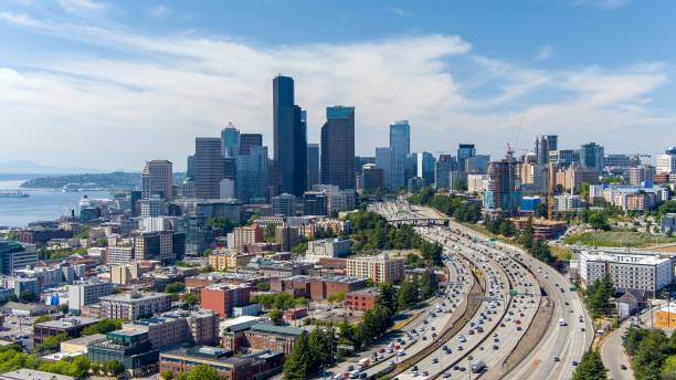 istock Seattle, Washington skyline on a sunny day 1499178056