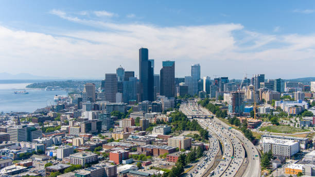istock Seattle, Washington skyline on a sunny day 1499178115