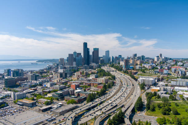 istock Seattle, Washington skyline on a sunny day 1499178221