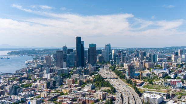 istock Seattle, Washington skyline on a sunny day 1499178250