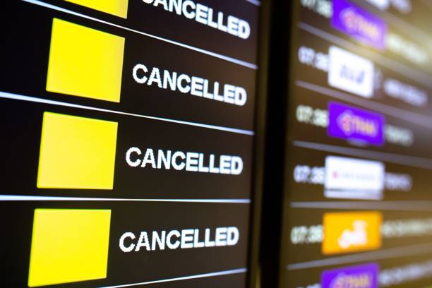 istock Digital timetable board at the airport, bus terminal with connection being cancelled 1499191348