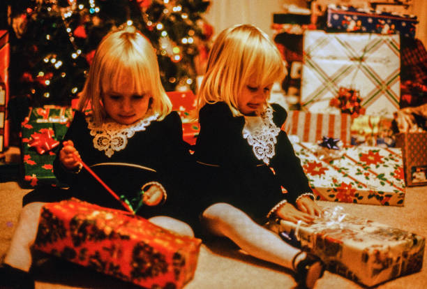 istock Christmas time with twin toddlers 1499251870