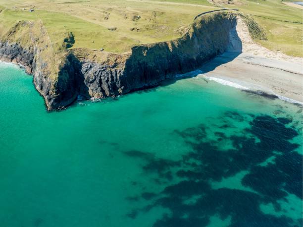 istock the coast is blue and green 1499283749