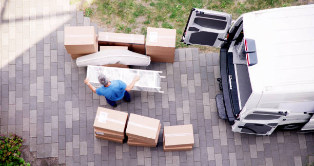 istock House Move Van. Furniture Removal 1499392910