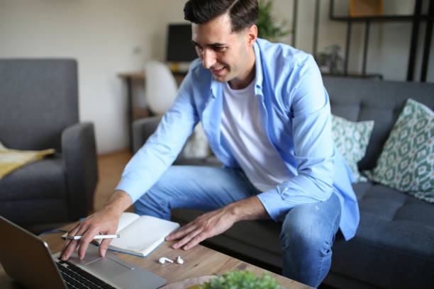 istock Focused on his work stock photo 1499407913